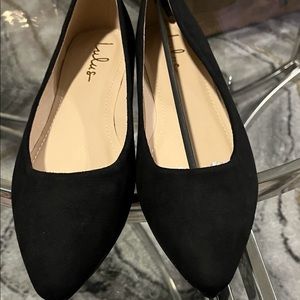 Black flats